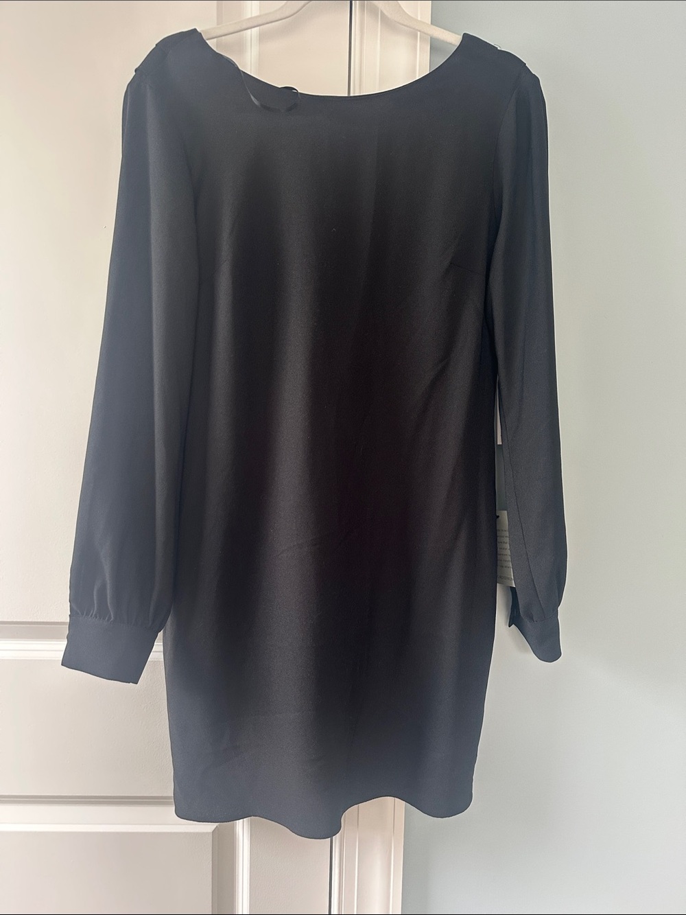 NWT Chelsea 28 Black Long-Sleeve Shift Dress